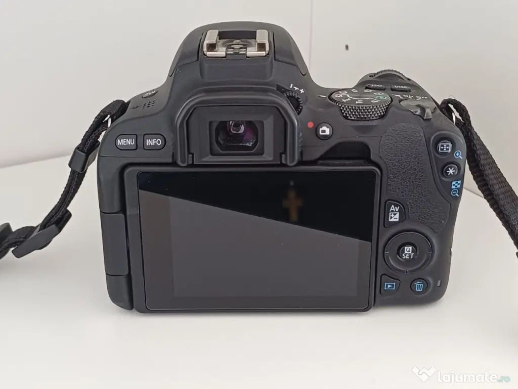 Aparat foto DSRL Canon EOS 200D WiFi 