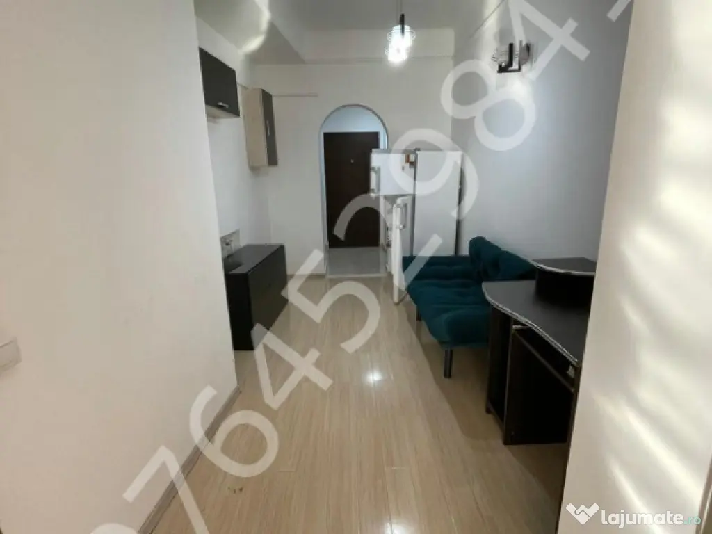 Garsoniera dubla,Universitate,langa Grand hotel si statia de metrou 