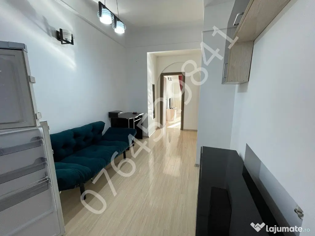 Garsoniera dubla,Universitate,langa Grand hotel si statia de metrou 