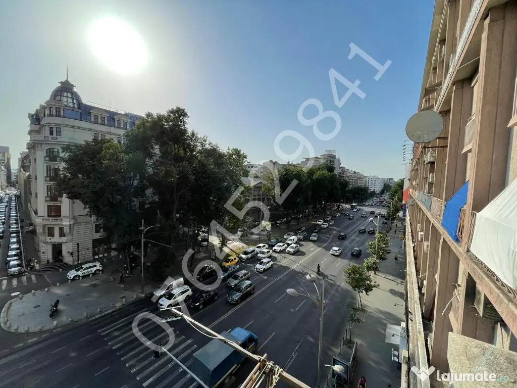 Garsoniera dubla,Universitate,langa Grand hotel si statia de metrou 