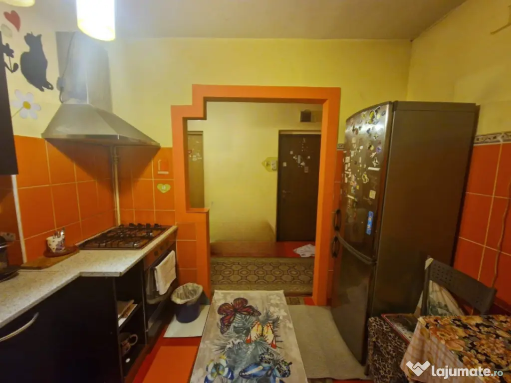 Apartament spațios cu 3 camere – Aleea Aurora, zonă cent 