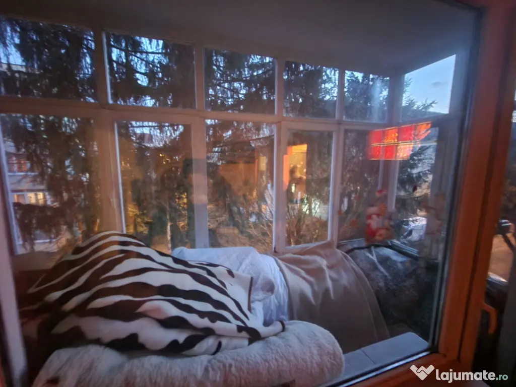 Apartament spațios cu 3 camere – Aleea Aurora, zonă cent 