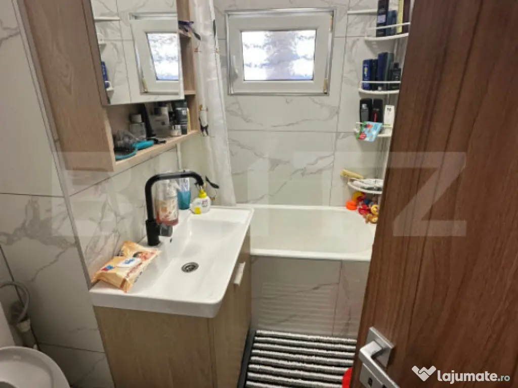 Apartament cu 4 camere, renovat 2024, centrală nouă, boxă 