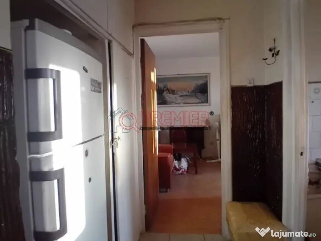 Nitu Vasile - Bd Brancoveanu 2 camere decomandat 