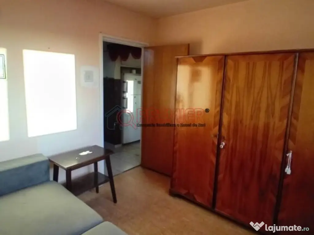 Nitu Vasile - Bd Brancoveanu 2 camere decomandat 