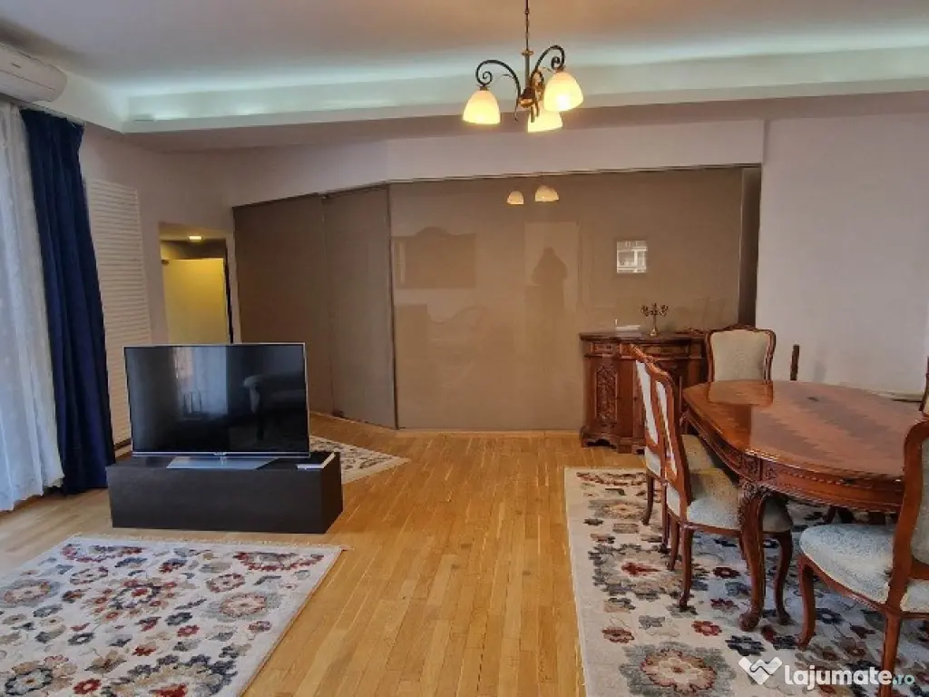 Apartament 3 camere de închiriat, central/ Cuza Vodă 