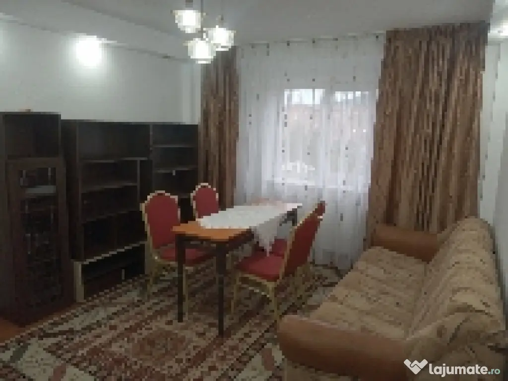 Închiriez apartament cu 2 (doua) camere semidecomandat central 