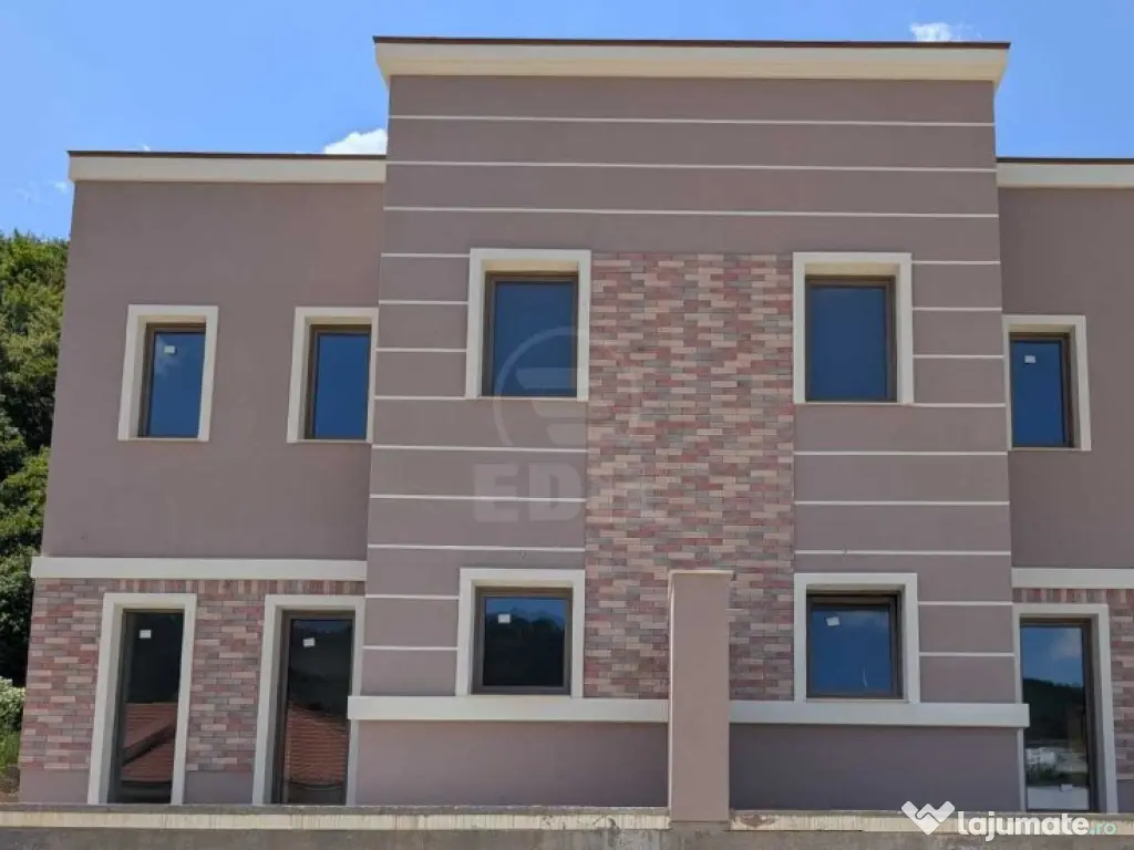 Duplex Zona Tautiului 