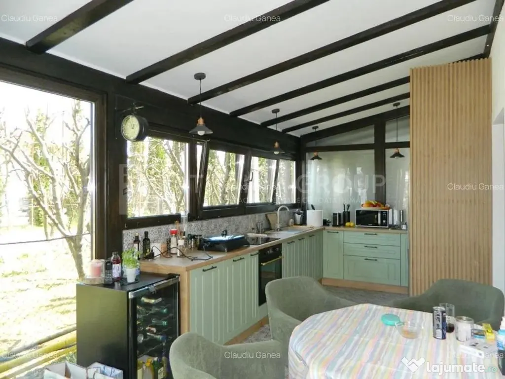 Apartament superb de 4 camere, curte proprie, zona Bartol...