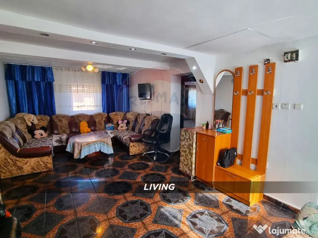 Casă de vânzare în Borlești, comuna Pomi