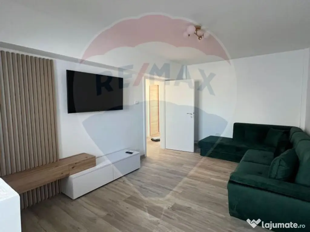 Apartament cu 4 camere de închiriat în zona Polivalenta 