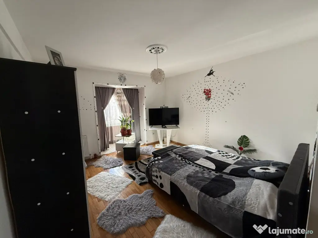 SUD-Bulevard - 2cam, cf1,dec, et.2 , G,F,T - 54000 euro 