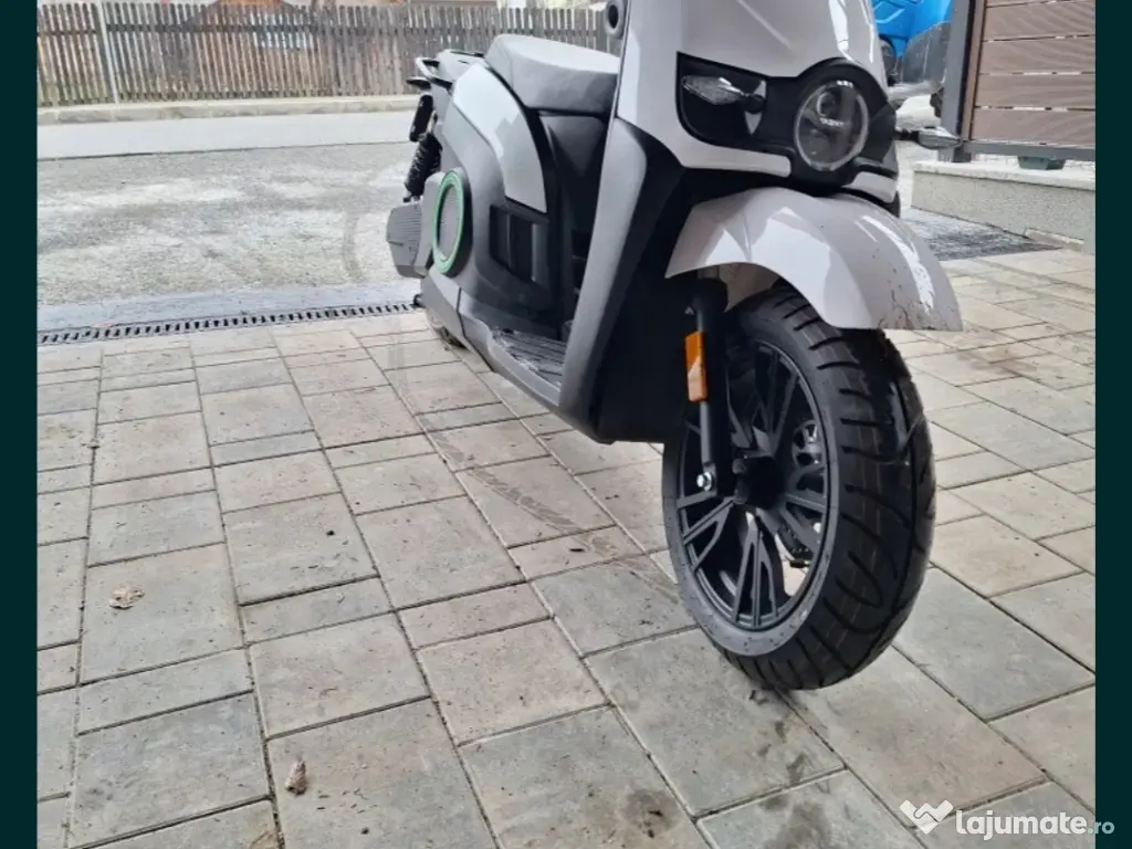 Scuter electric Silance 