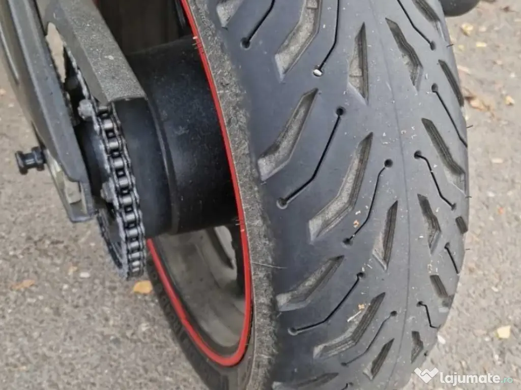 Yamaha FZ8 echipata touring