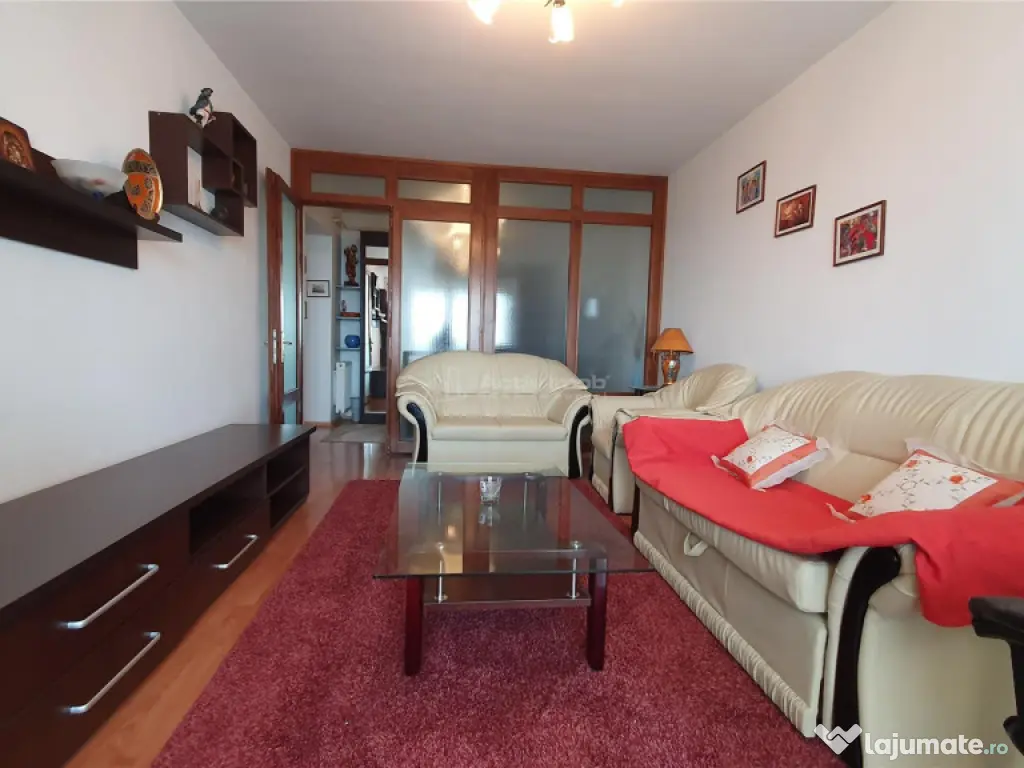 Apartament spatios - 60 mp - 2 camere - Zamca 