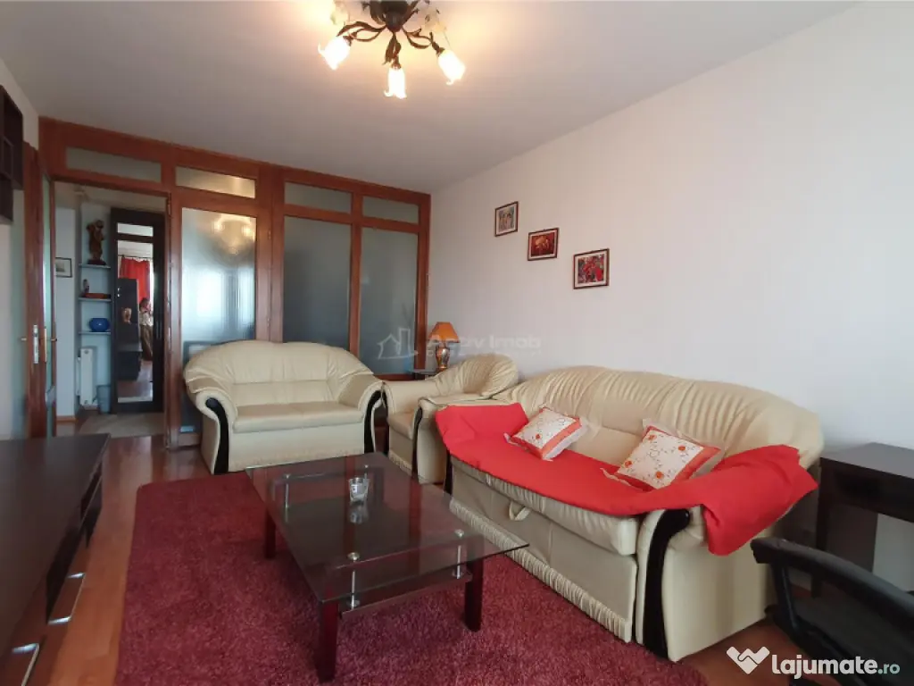 Apartament spatios - 60 mp - 2 camere - Zamca 