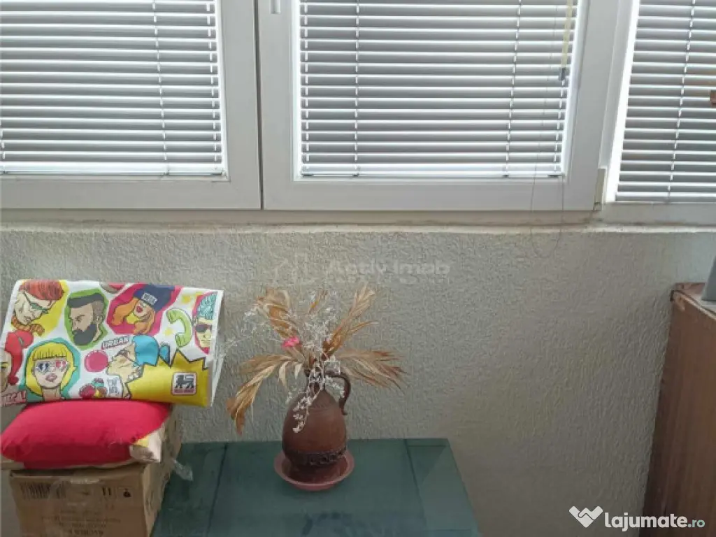 Piata Progresul - 3 camere - mobilat si utilat 