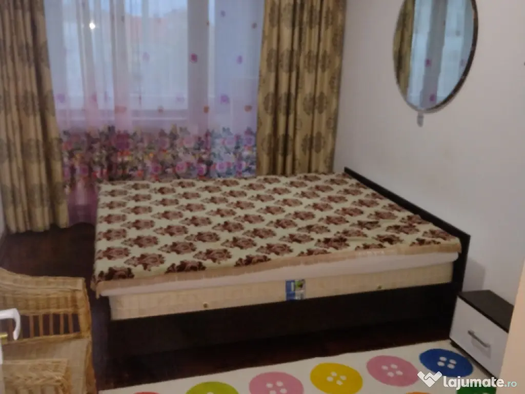 Închiriez apartament cu 2 camere, Piața Mica, str. Tudor Vladimirescu 