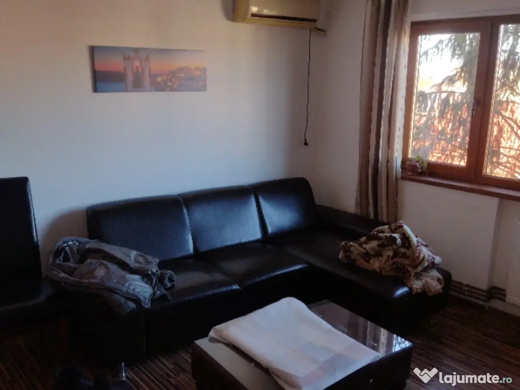 Închiriez apartament cu 2 camere, Piața Mica, str. Tudor Vladimirescu 