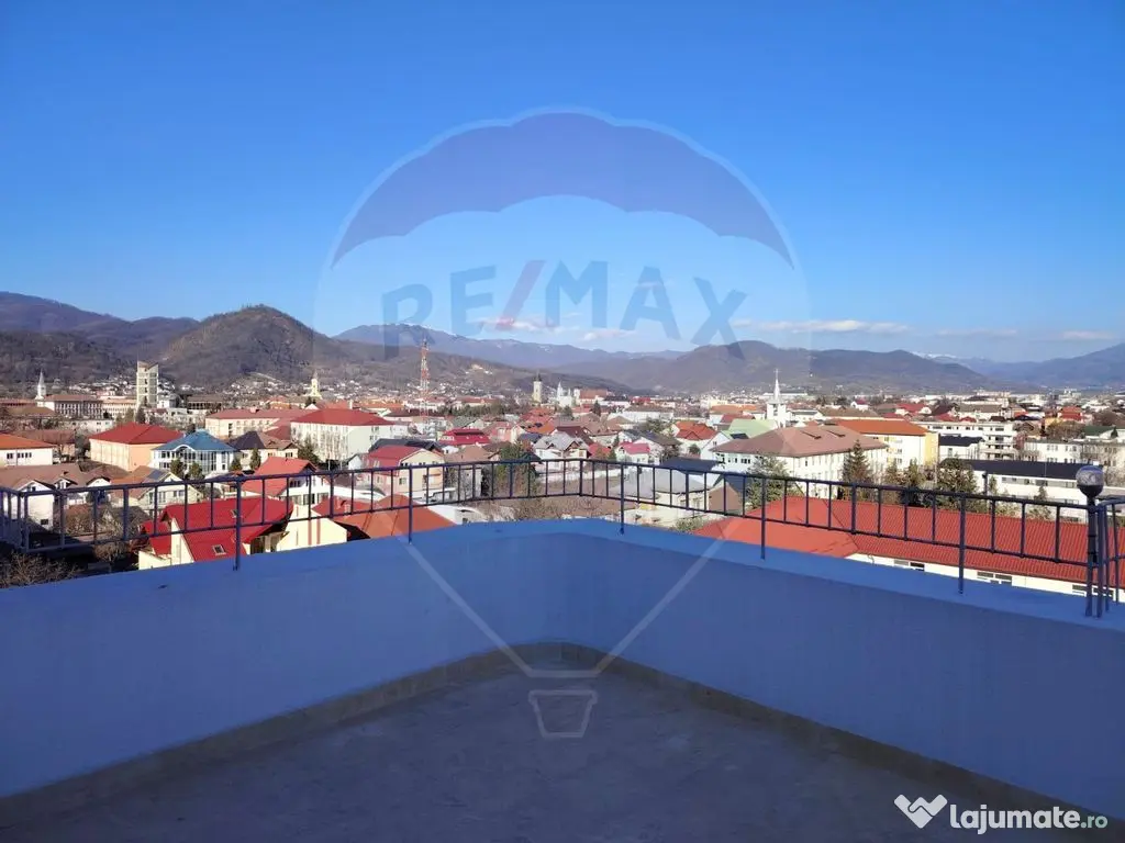 Apartament modern de inchiriat-ultrcentral-teresa superba...