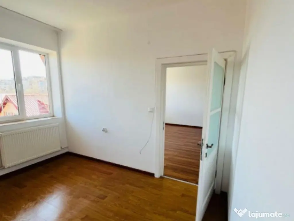 Apartament decomandat cu vedere libera Centrul Civic