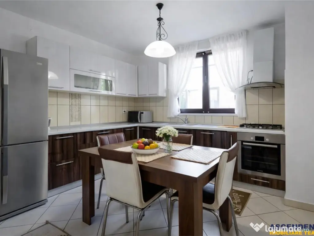 Vila impozanta,pretabila si pe segmentul comercial servicii 