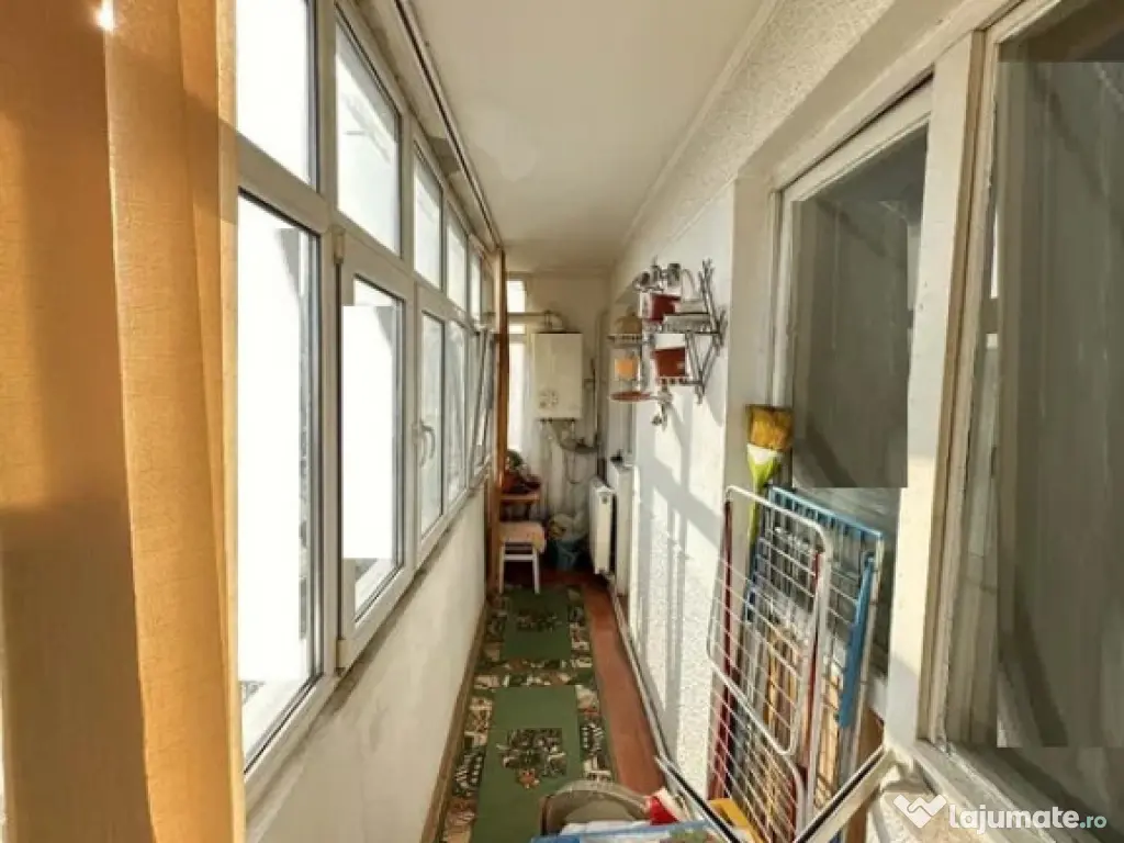 - Calarasilor Viziru - Apartament 2 camere decomandat, supra 