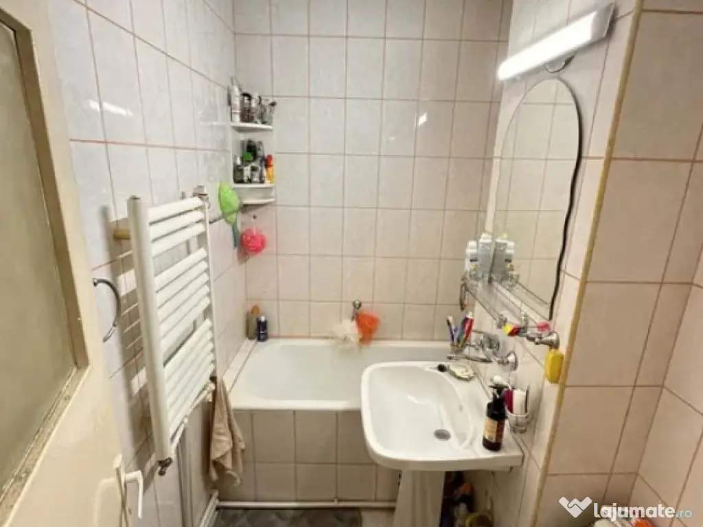 - Calarasilor Viziru - Apartament 2 camere decomandat, supra 