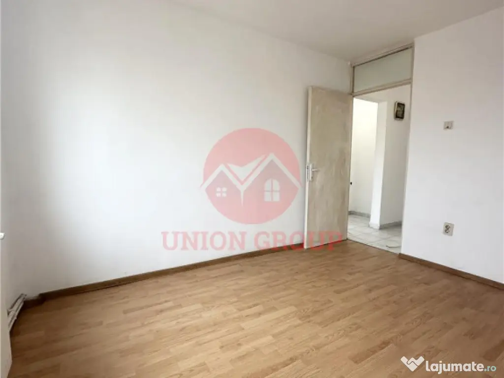 Apartament 4 Camere Decomandat, Etaj 2, Zona KM 4-5 