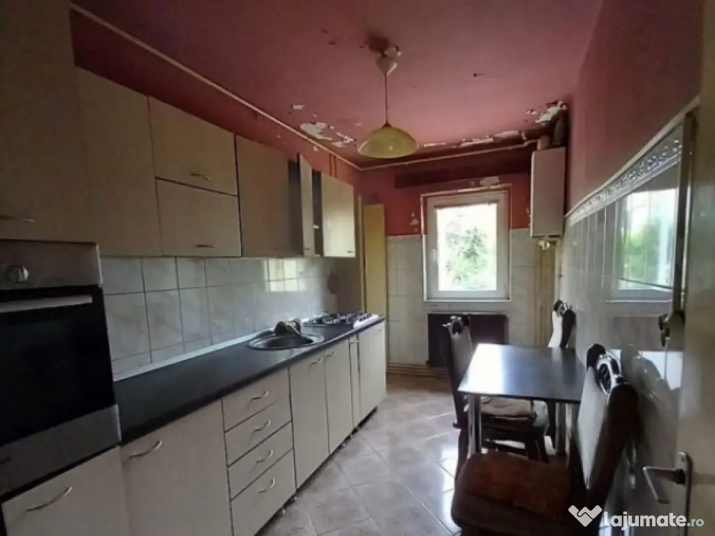 Apartament decomandat 2 camere-Astra-Carpatilor 