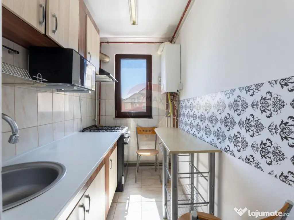 Apartament 2 camere de închiriat