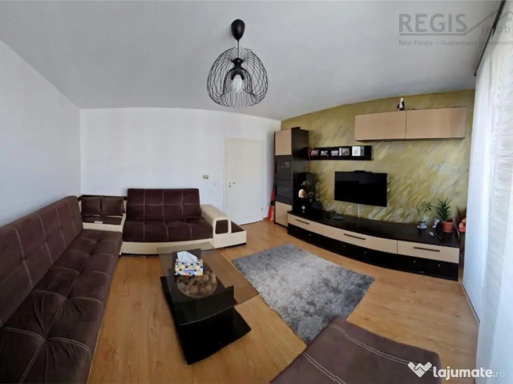 Apartament 3 camere 2 balcoane 