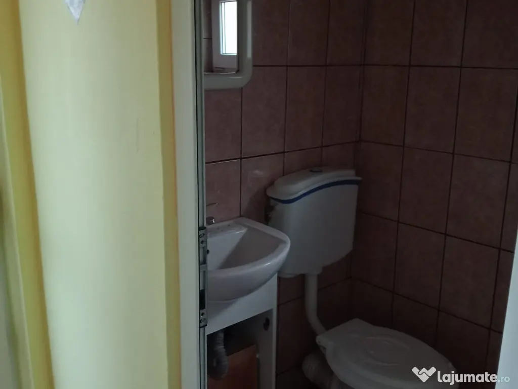 Cartier 23, Industriilor, metrou Republica 