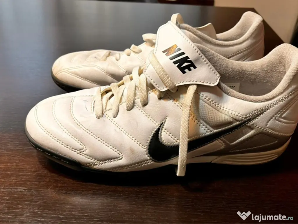 Adidași fotbal Nike sintetic 