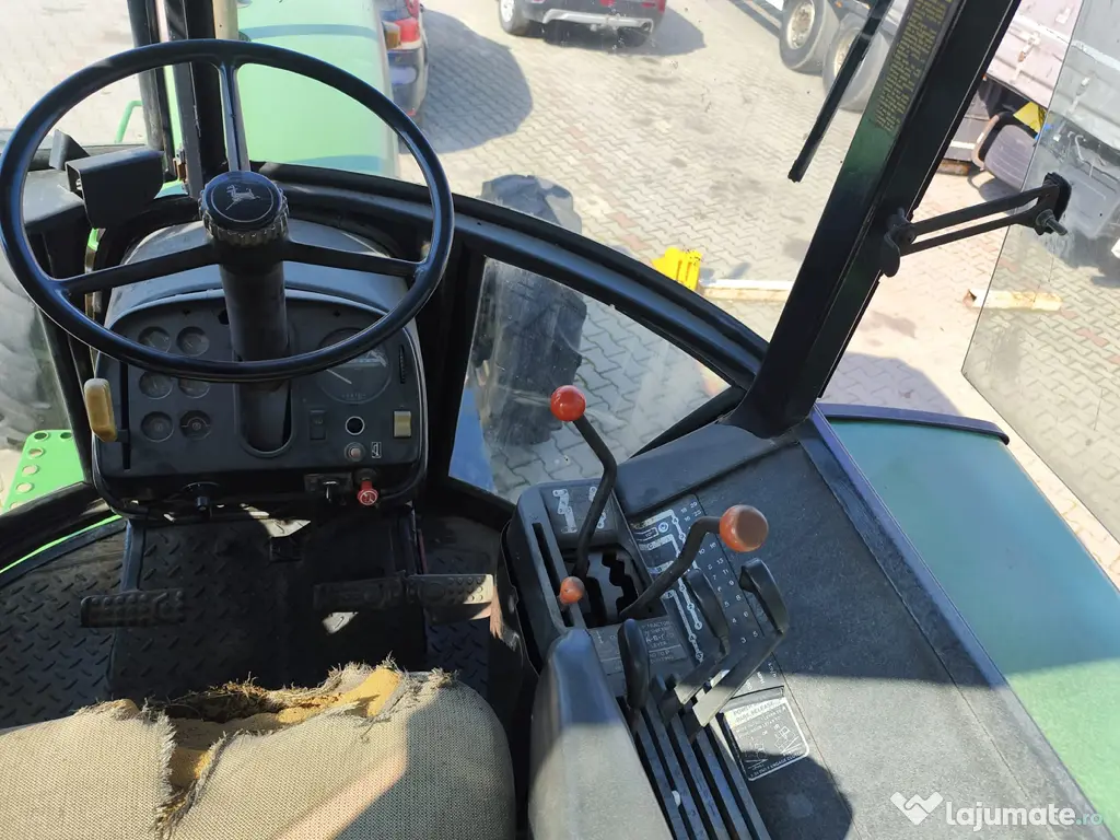 Tractor perfect funcțional 