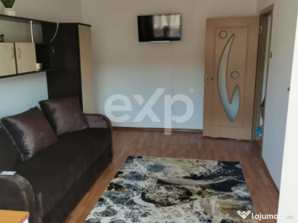 Garsonieră de închiriat – Zona Griviței, Brașov | 360