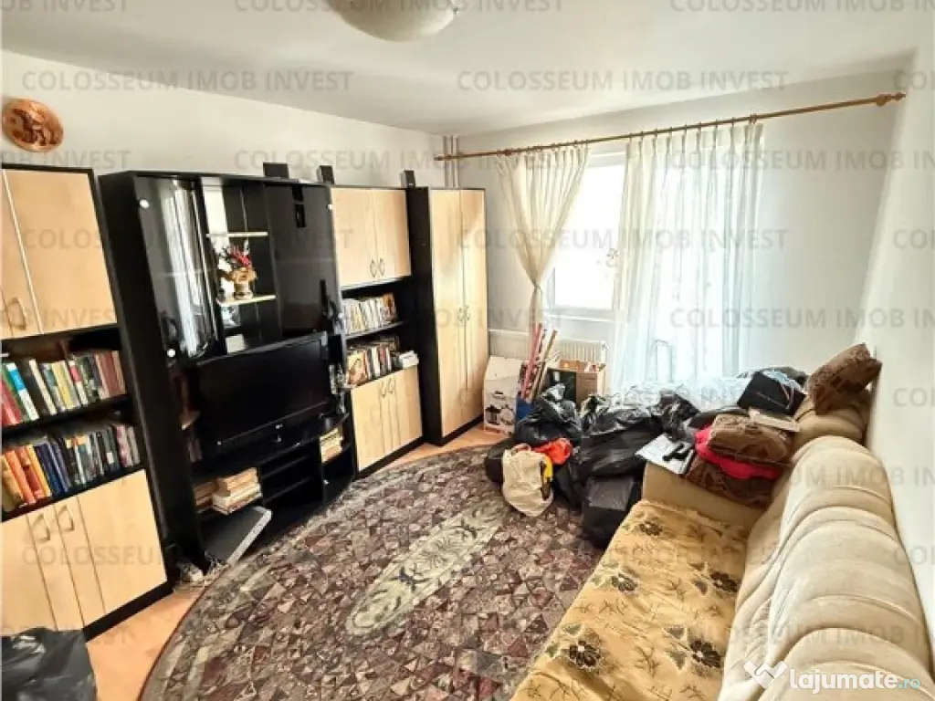 Apartament cu 3 camere, decomandat - zona Astra
