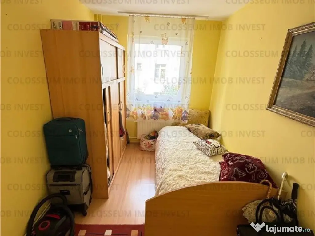 Apartament cu 3 camere, decomandat - zona Astra