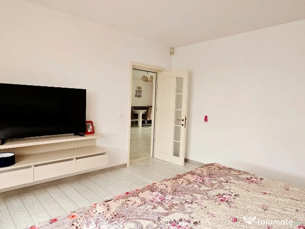 Proprietate de exceptie-Vila mobilata si utilata,anexa si teren,P.Nt. 