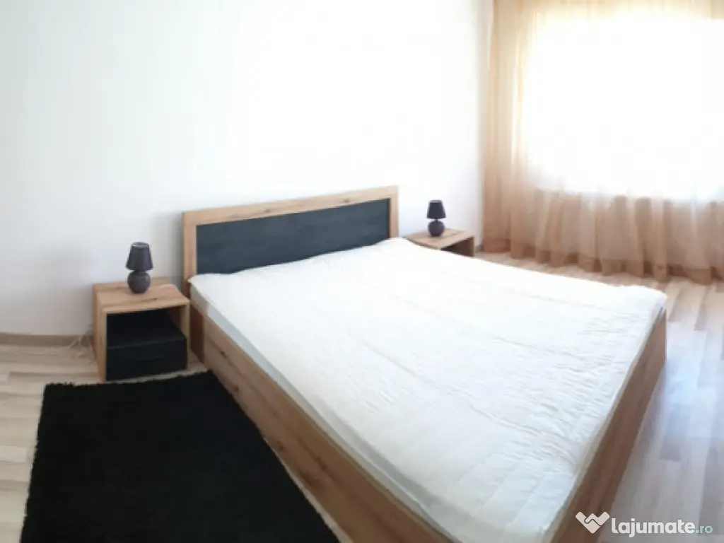 Apartament 4 camere, 100mp (împartit în 2 ap. decomandate)