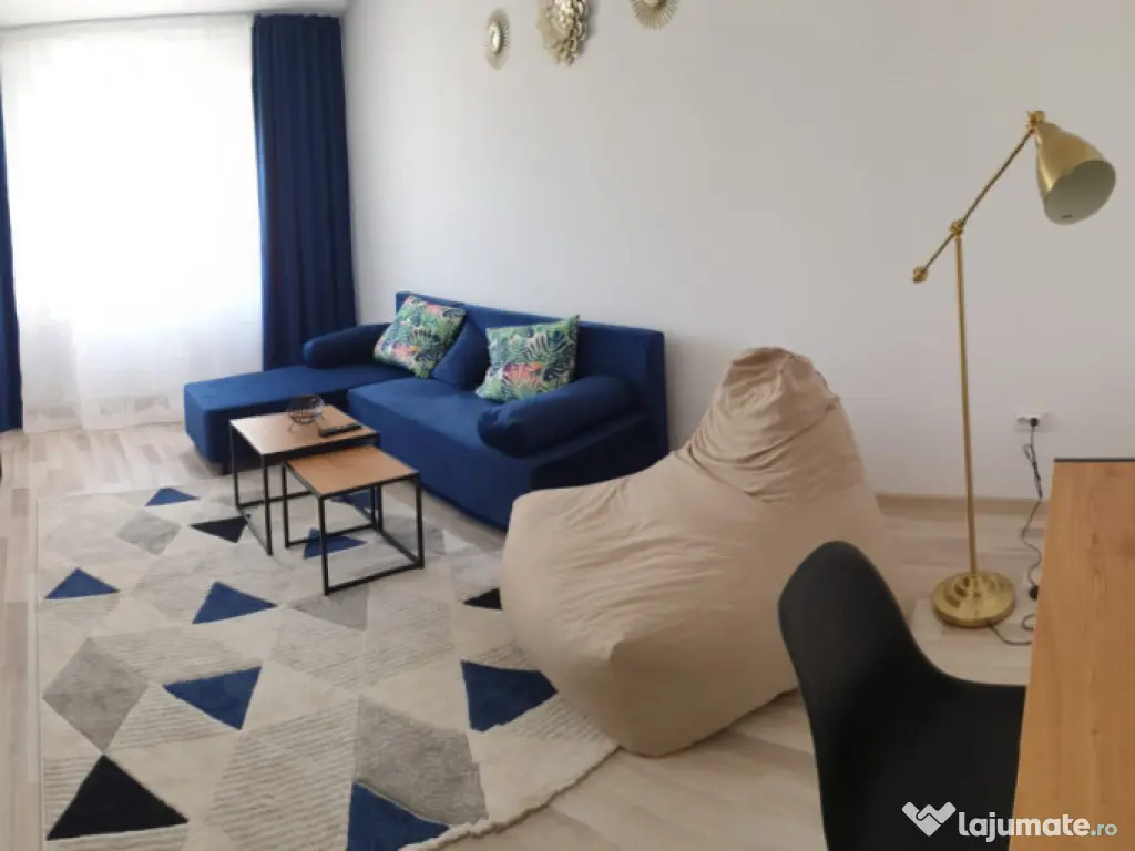 Apartament 4 camere, 100mp (împartit în 2 ap. decomandate)