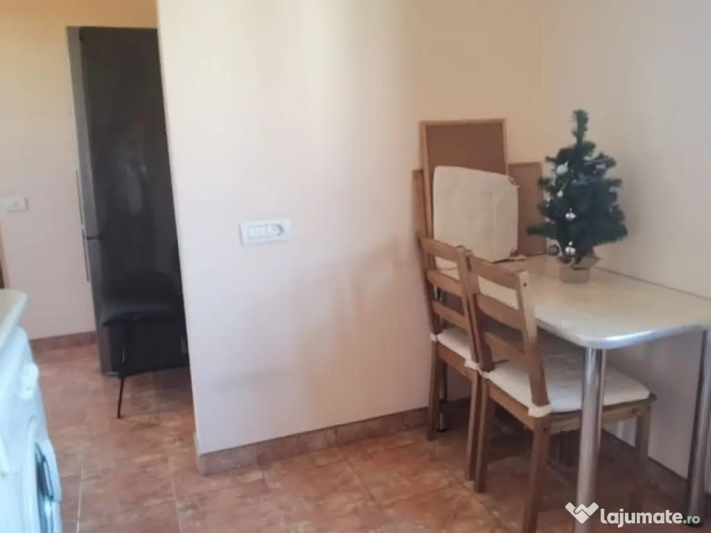 Cașin, Apartament 5 camere, renovat recent, vilă 