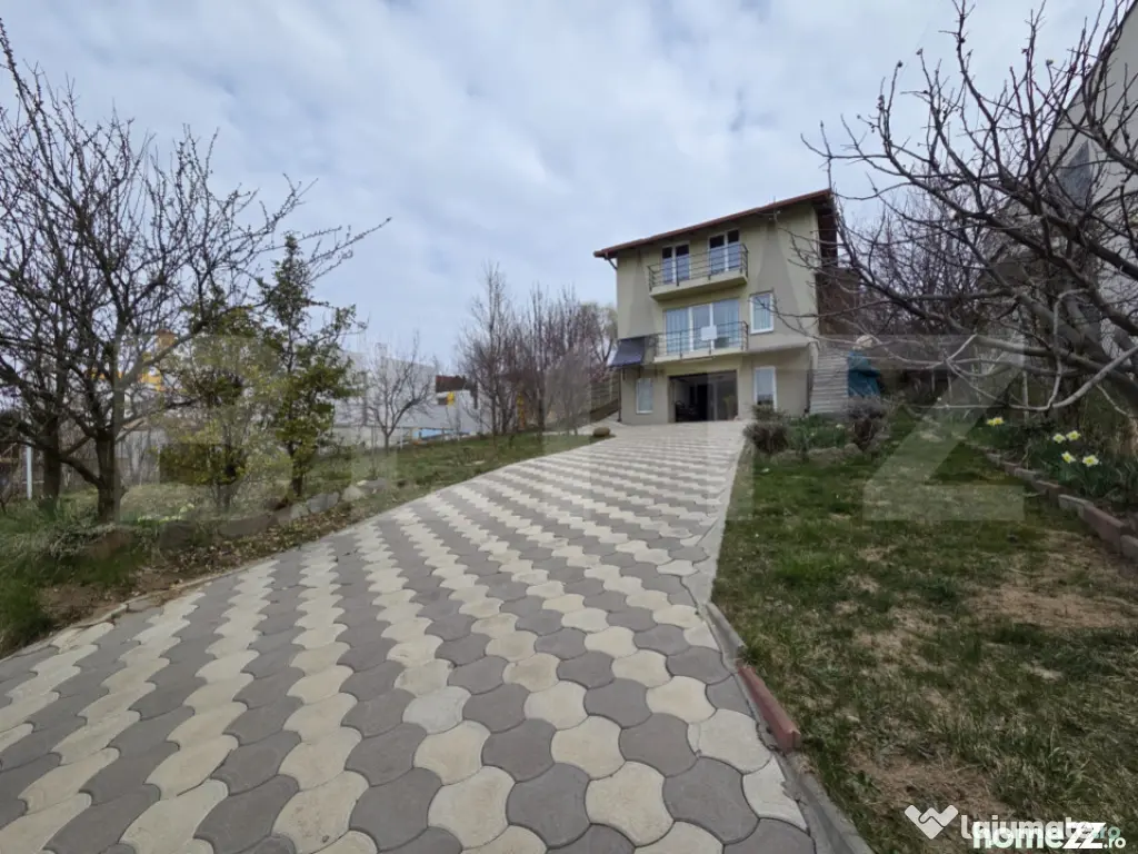 Casă individuala de vânzare | Zorilor – Europa | 180 mp