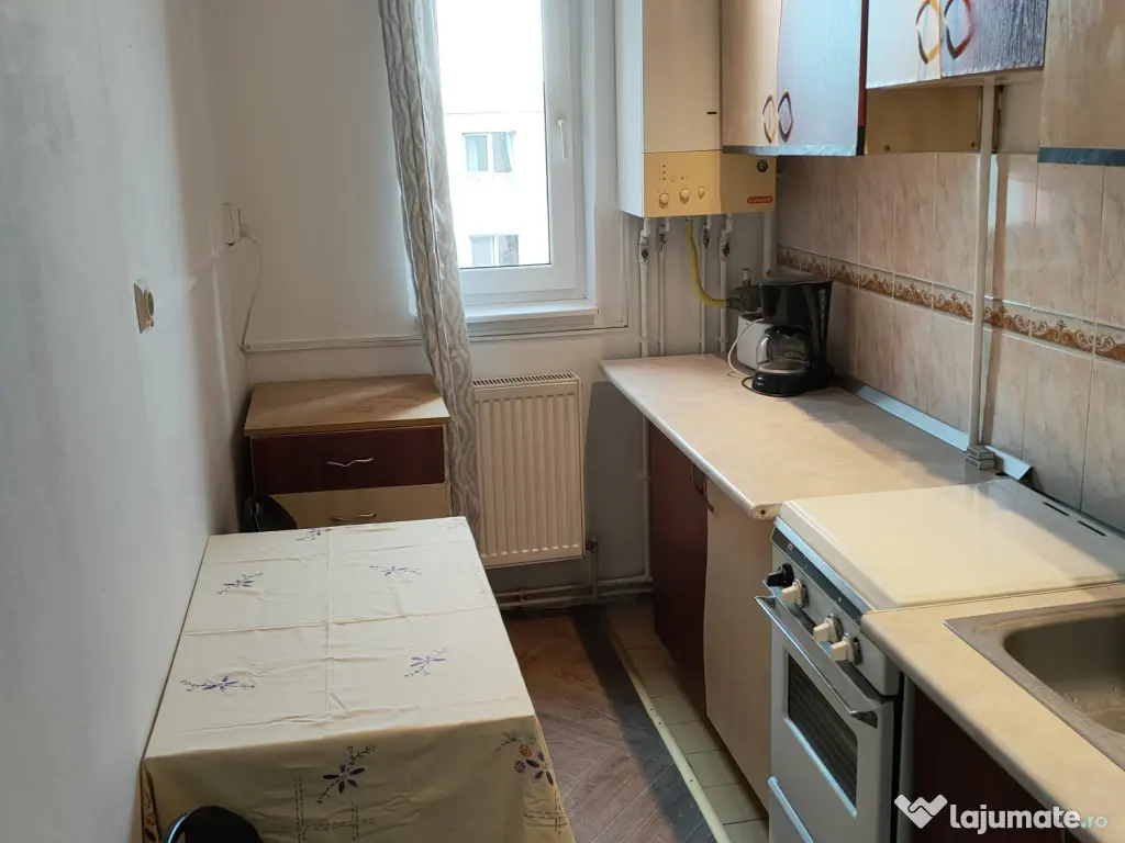 Inchiriez garsoniera-Bartolomeu 