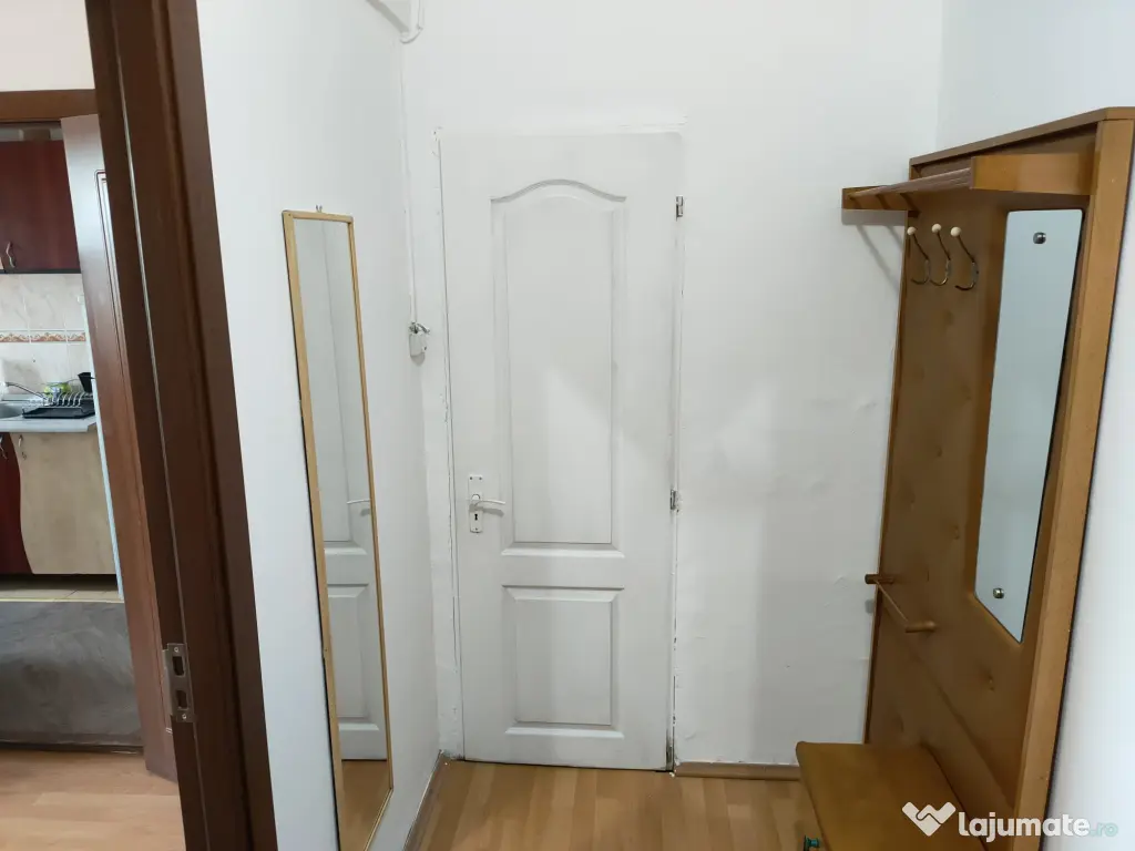 Inchiriez garsoniera-Bartolomeu 