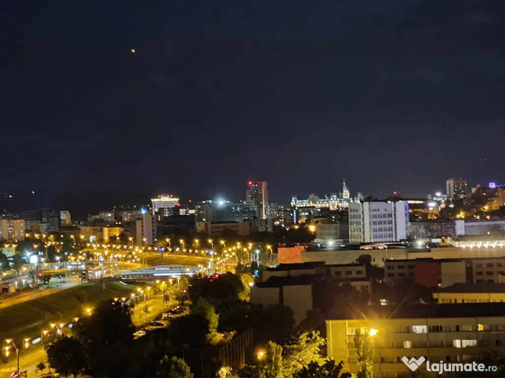 Închiriez apartament 3 camere decomandat River's Tower 