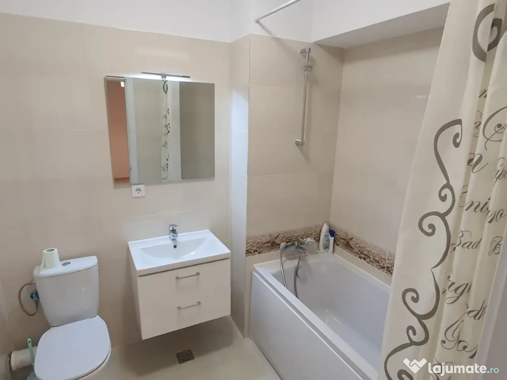 Închiriez apartament 3 camere decomandat River's Tower 