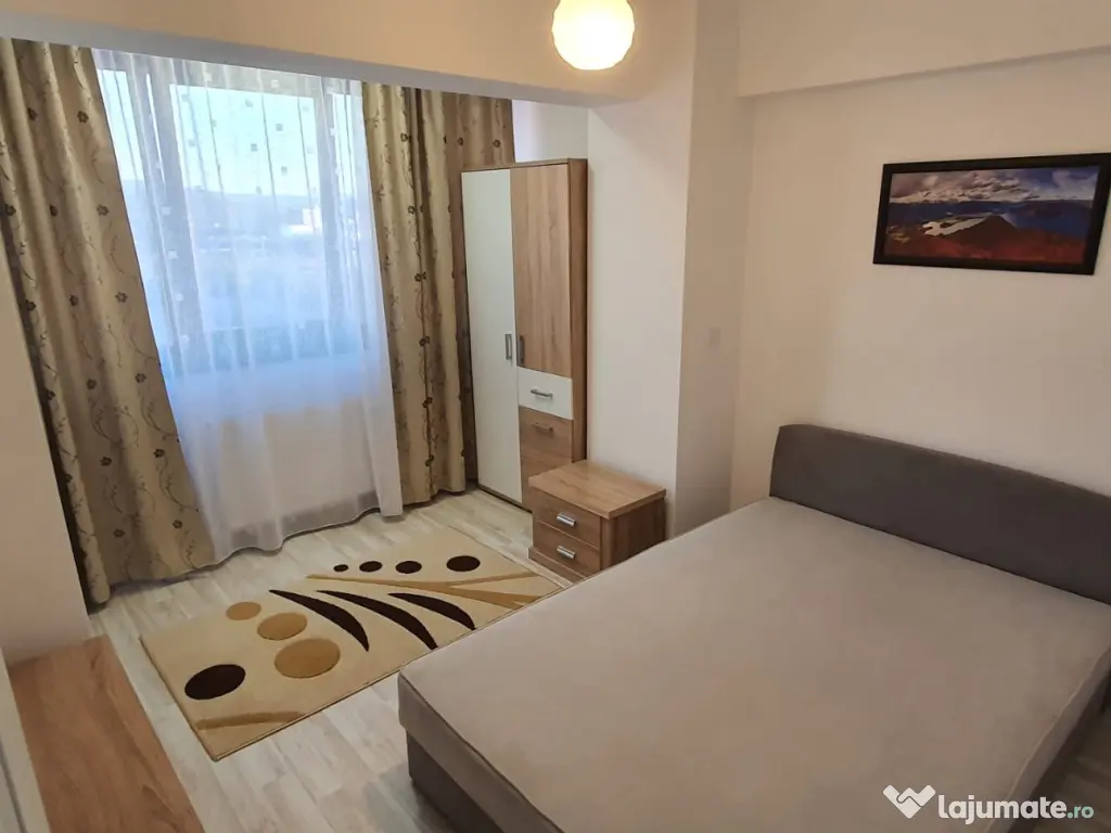 Închiriez apartament 3 camere decomandat River's Tower 