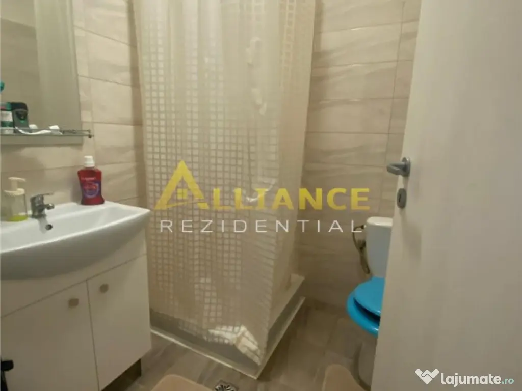 Apartament 3 camere 2 bai parcare Sector 4 