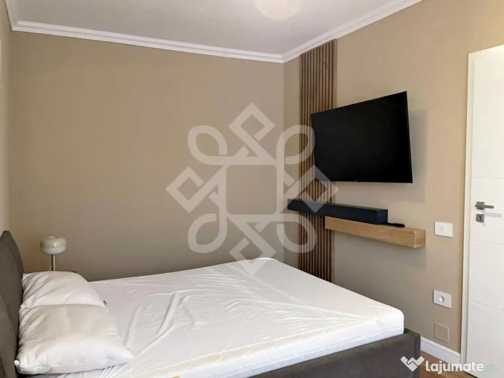 Apartament modern cu 3 camere de inchiriat ultracentral Orad 